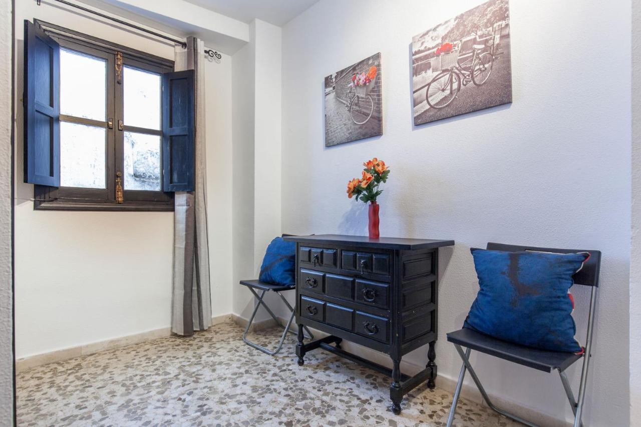 Acogedor Apartamento Centro Castellar Alto Sevilla Bagian luar foto